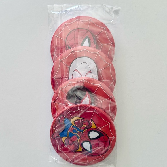 Spiderman Logo Chibi Buttons Set of 4 - Picture 2 of 3